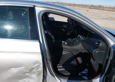 2020 Mercedes-Benz E 350 from USA, damaged, VIN WDDZF8DB8LA740545